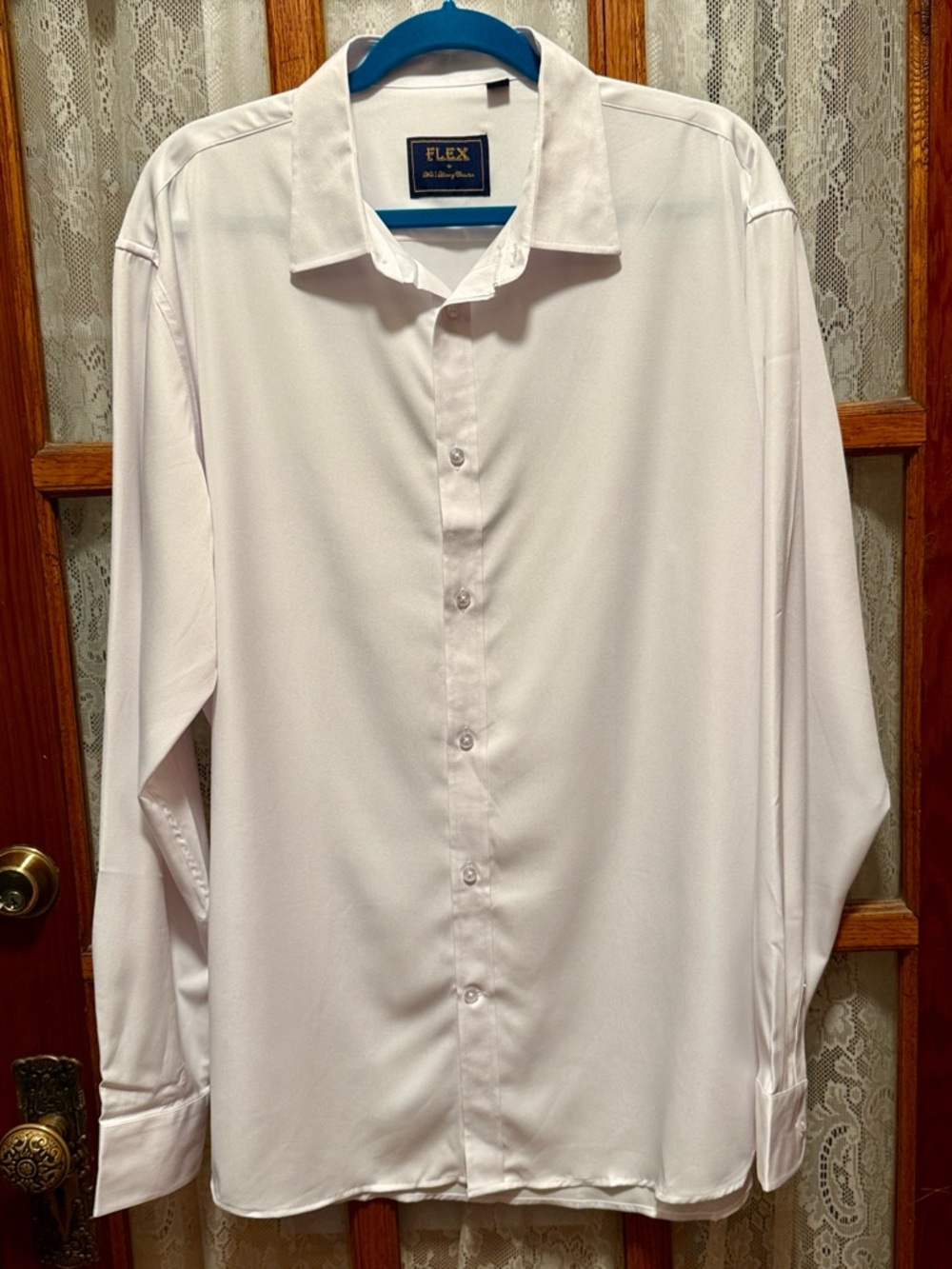 Men's White Long-Sleeve Dress Shirt
